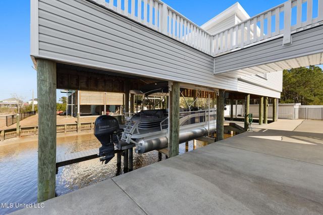 4010 Teal Street, Bay Saint Louis, MS 39520