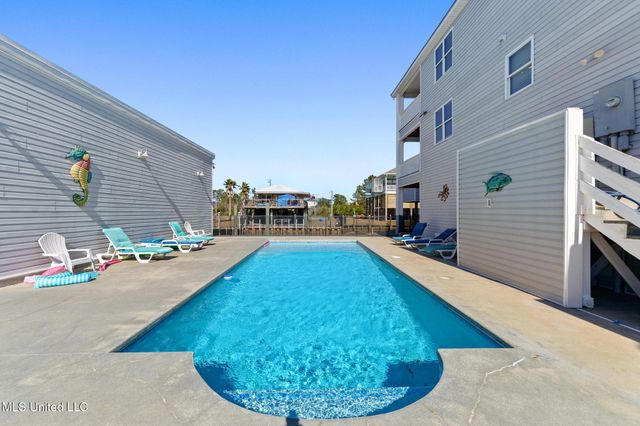 4010 Teal Street, Bay Saint Louis, MS 39520