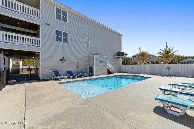 4010 Teal Street, Bay Saint Louis, MS 39520