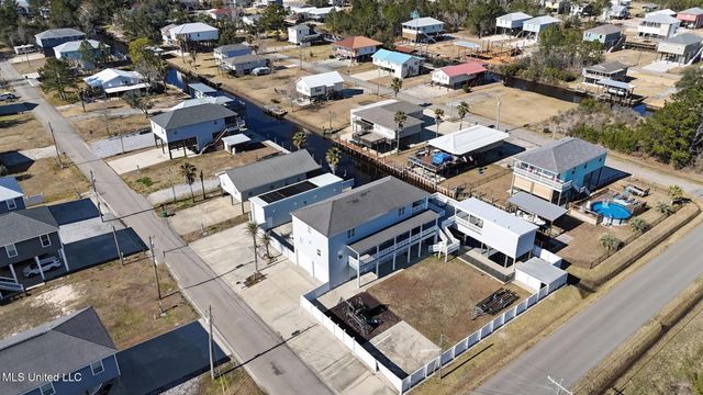 4010 Teal Street, Bay Saint Louis, MS 39520