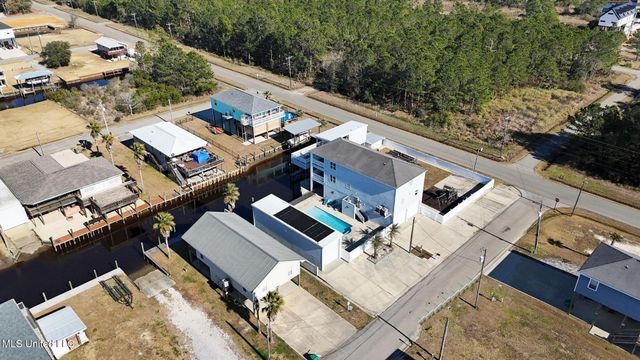 4010 Teal Street, Bay Saint Louis, MS 39520