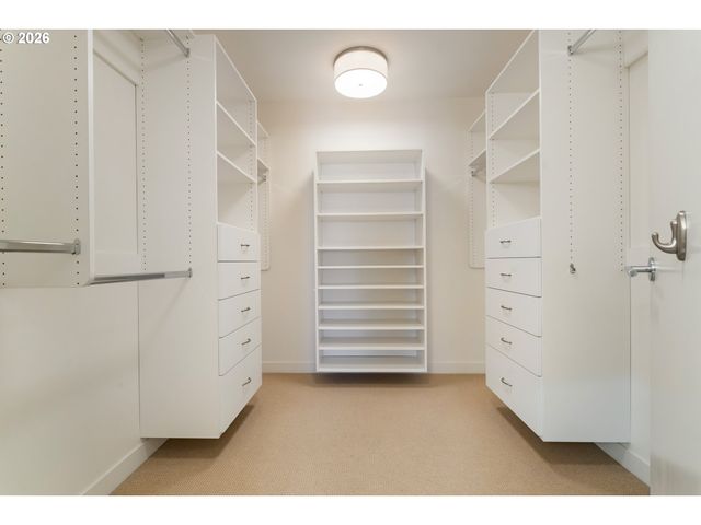 1310 Nw NAITO Pkwy 706A, Portland, OR 97209