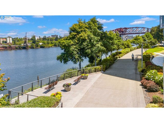 1310 Nw NAITO Pkwy 706A, Portland, OR 97209