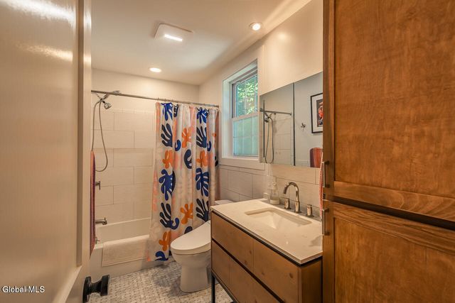 5 Wilson Avenue, South Glens Falls, NY 12803