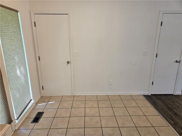 7408 N Lane Avenue, Kansas City, MO 64158