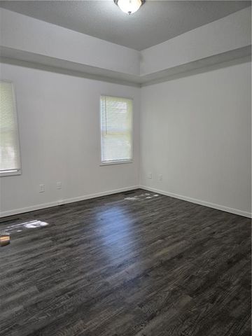 7408 N Lane Avenue, Kansas City, MO 64158