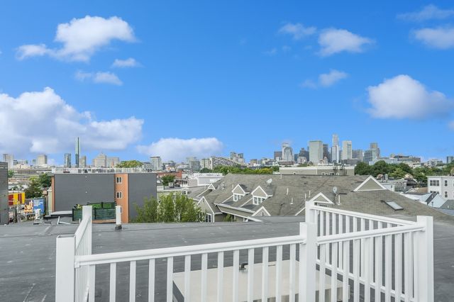 134-136 W 9th St 7, Boston, MA 02127