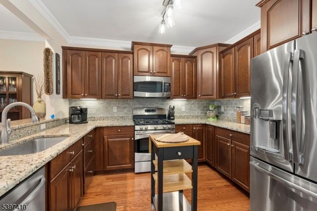 1213 Hale Dr, Rockaway Twp., NJ 07866