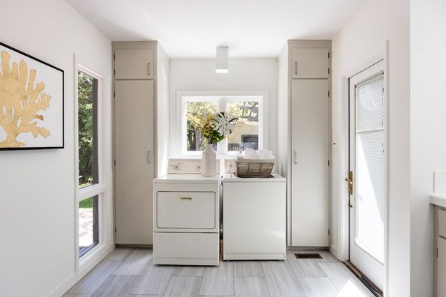 1215 Harriet Street, Palo Alto, CA 94301