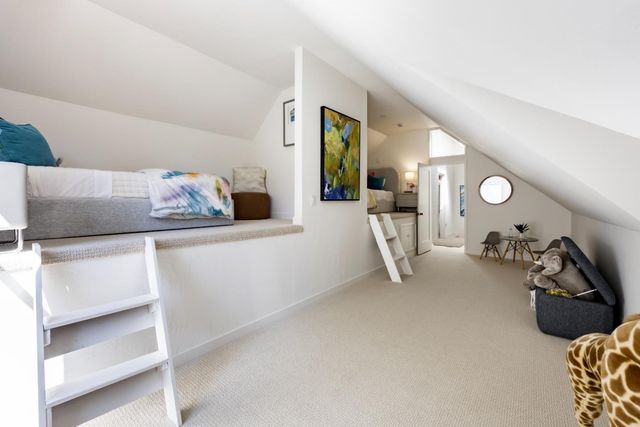 1215 Harriet Street, Palo Alto, CA 94301