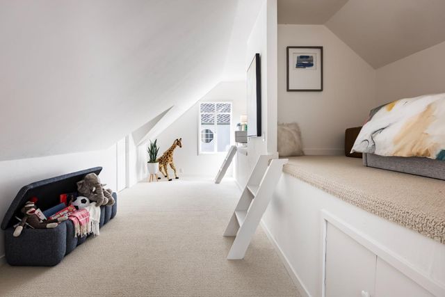 1215 Harriet Street, Palo Alto, CA 94301