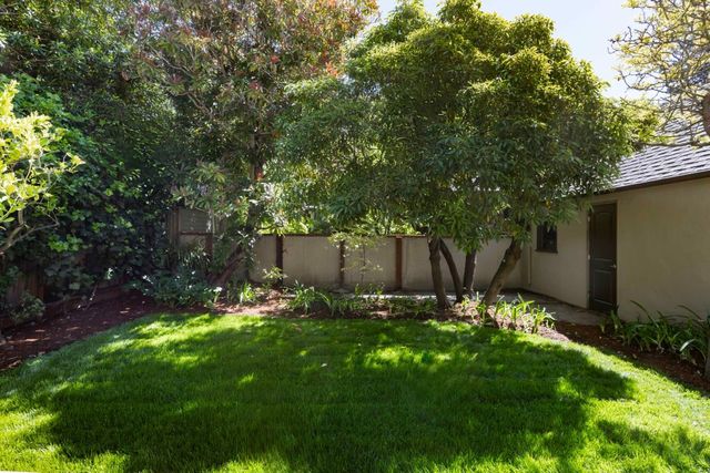 1215 Harriet Street, Palo Alto, CA 94301