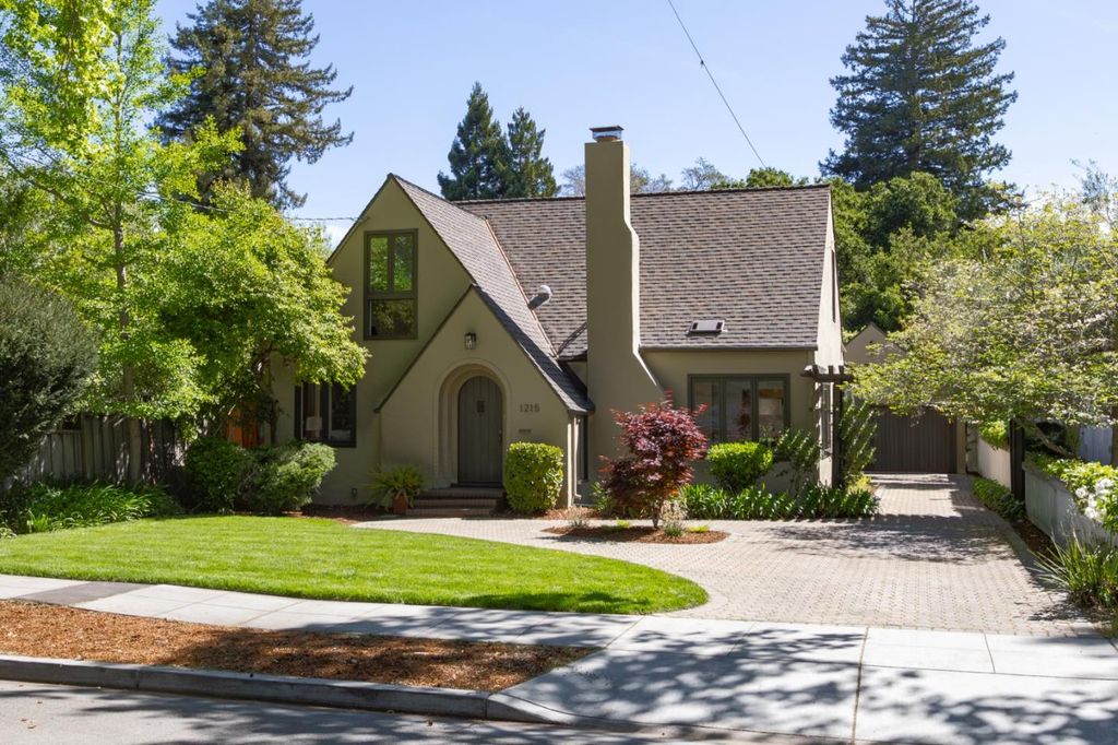 1215 Harriet Street, Palo Alto, CA 94301