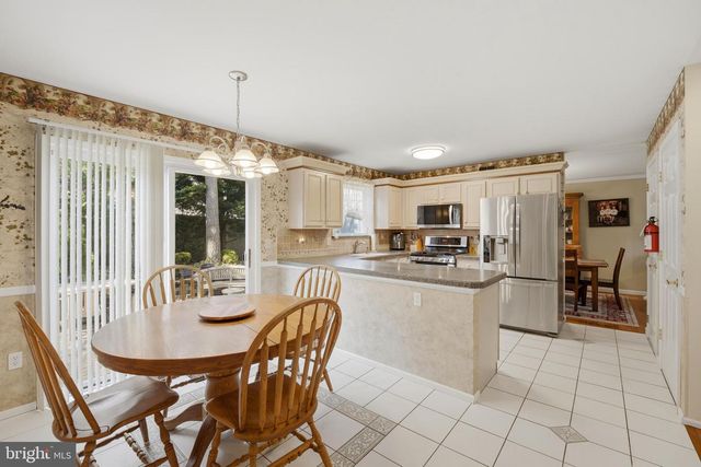 352 CHESTNUT DRIVE, Manahawkin, NJ 08050