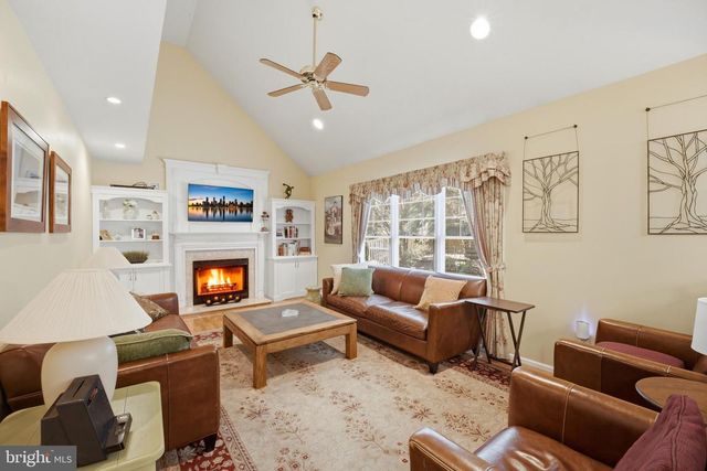 352 CHESTNUT DRIVE, Manahawkin, NJ 08050