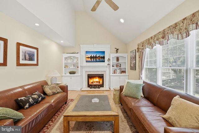 352 CHESTNUT DRIVE, Manahawkin, NJ 08050