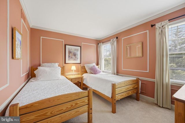 352 CHESTNUT DRIVE, Manahawkin, NJ 08050