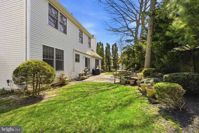 352 CHESTNUT DRIVE, Manahawkin, NJ 08050