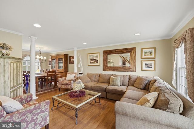 352 CHESTNUT DRIVE, Manahawkin, NJ 08050