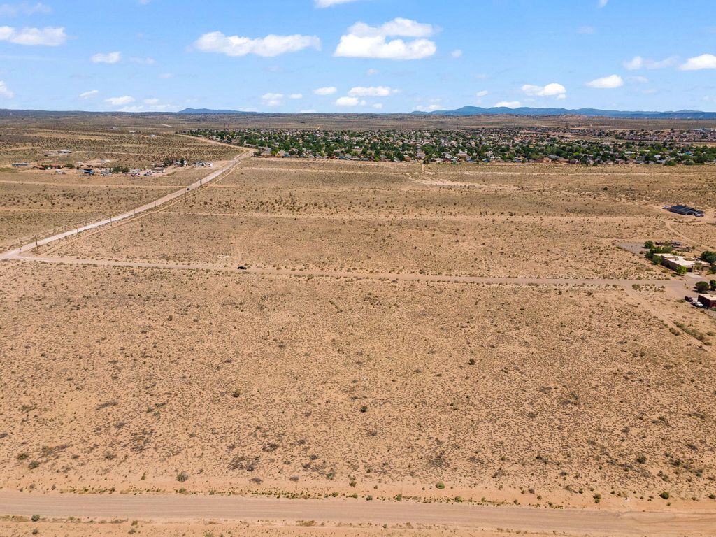 Image 2 of property listing at STARRY SKY Avenue NE, Rio Rancho, NM 87144