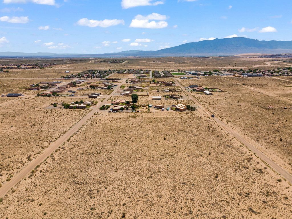 Image 4 of property listing at STARRY SKY Avenue NE, Rio Rancho, NM 87144