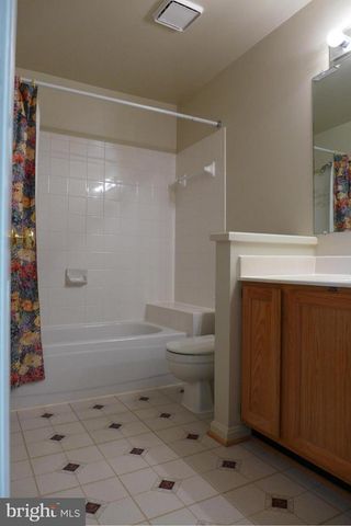 9407 VAN ARSDALE DR, Vienna, VA 22181