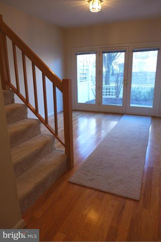 9407 VAN ARSDALE DR, Vienna, VA 22181