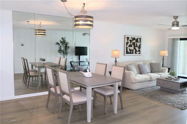 5708 Deauville CIR J203, Naples, FL 34112