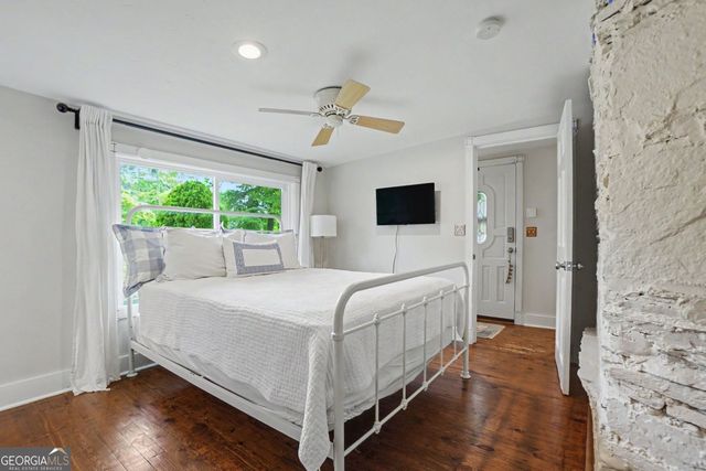 4010 Lower Roswell Road, Marietta, GA 30068