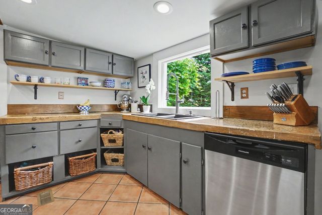 4010 Lower Roswell Road, Marietta, GA 30068