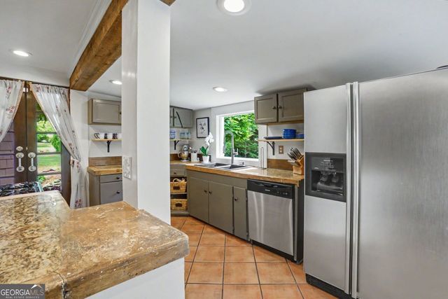 4010 Lower Roswell Road, Marietta, GA 30068