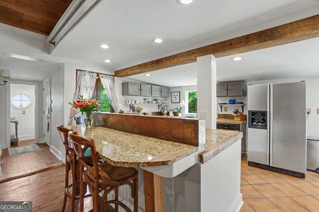 4010 Lower Roswell Road, Marietta, GA 30068