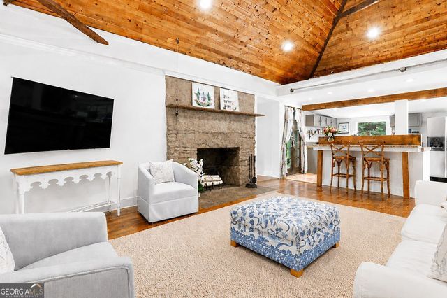 4010 Lower Roswell Road, Marietta, GA 30068
