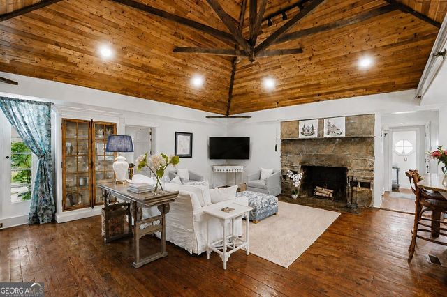4010 Lower Roswell Road, Marietta, GA 30068