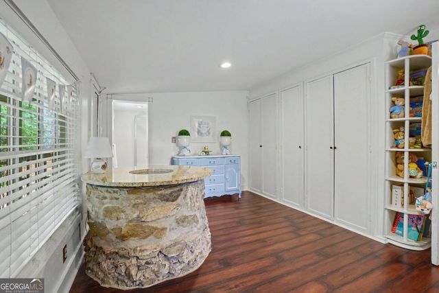 4010 Lower Roswell Road, Marietta, GA 30068