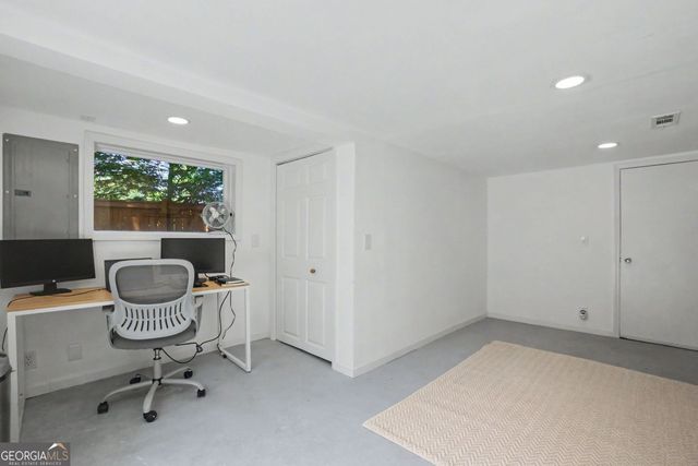 4010 Lower Roswell Road, Marietta, GA 30068