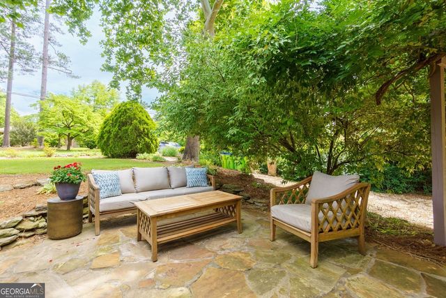 4010 Lower Roswell Road, Marietta, GA 30068