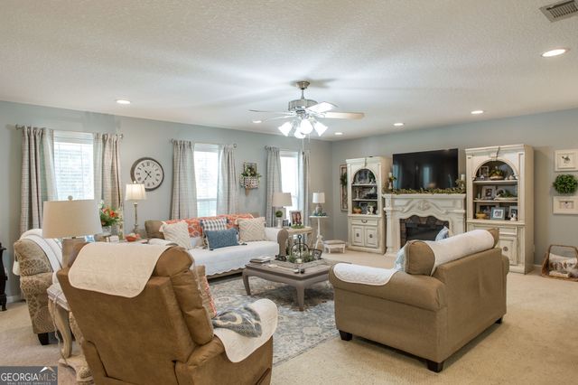 4331 Knotty Pine Lane, Waycross, GA 31503
