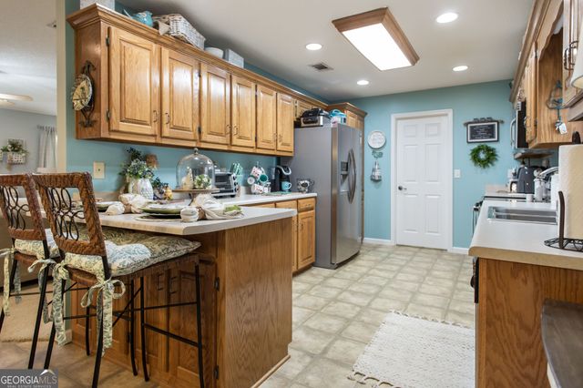 4331 Knotty Pine Lane, Waycross, GA 31503