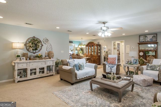 4331 Knotty Pine Lane, Waycross, GA 31503