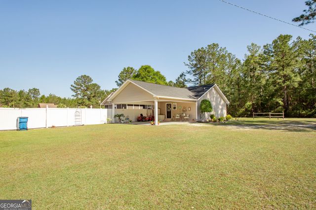 4331 Knotty Pine Lane, Waycross, GA 31503