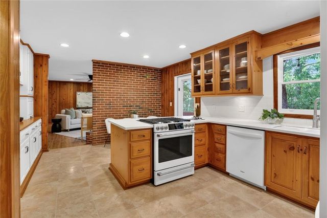 1975 N Ridgeway Road NE, Atlanta, GA 30345