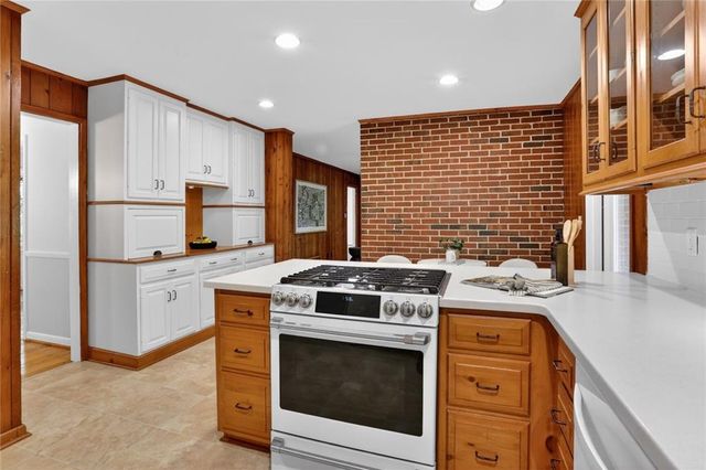 1975 N Ridgeway Road NE, Atlanta, GA 30345