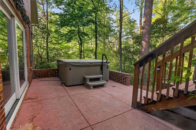 1975 N Ridgeway Road NE, Atlanta, GA 30345