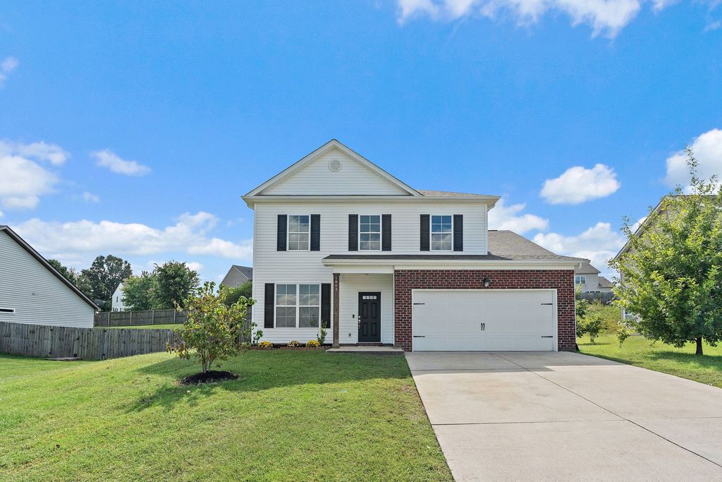 1803 Luke Ct, Columbia, TN 38401