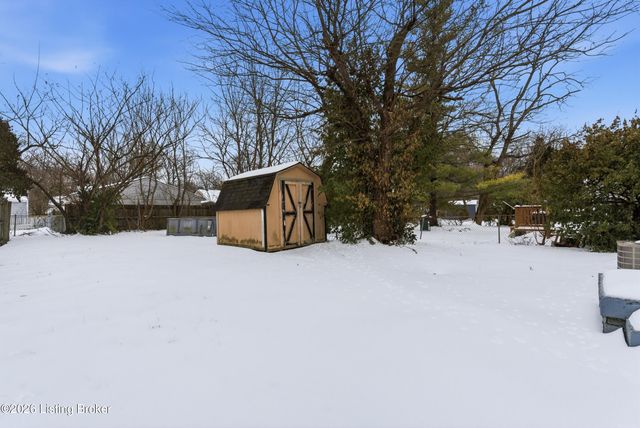 4607 Picadilly Ave, Louisville, KY 40215