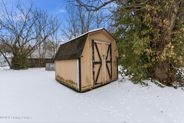 4607 Picadilly Ave, Louisville, KY 40215