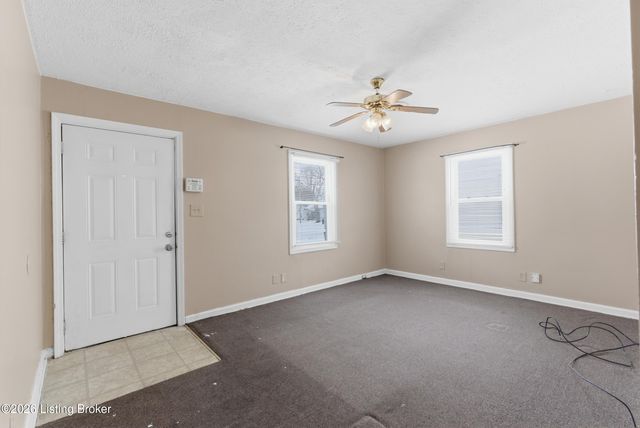 4607 Picadilly Ave, Louisville, KY 40215