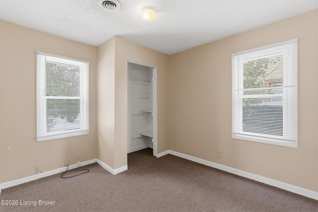 4607 Picadilly Ave, Louisville, KY 40215