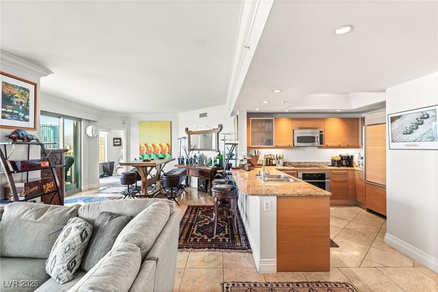 222 Karen Avenue 3305, Las Vegas, NV 89109